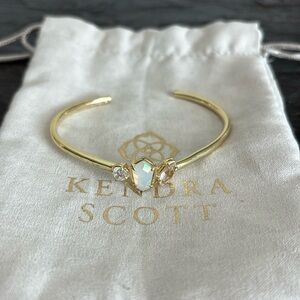 kendra Scott bracelet